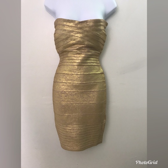 Dresses & Skirts - Everyone will see you arriving in glimmering gold.